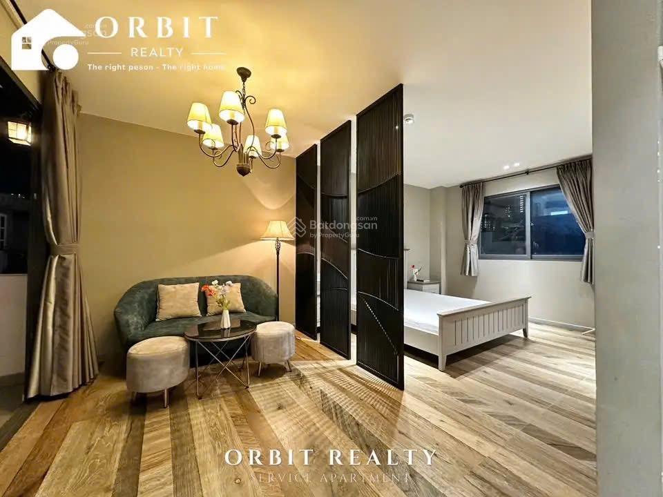 Cho thuê căn hộ 1pn ban công rộng rãi đường hồ hảo hớn, quận 1 gần cầu bason, takashimaya, quận 2