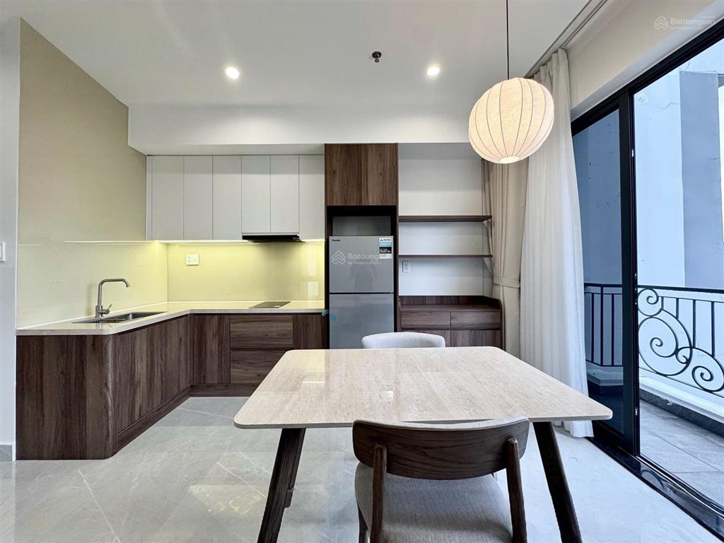 Cho thuê căn hộ 1 phòng ngủ 45m2 quận 1 có ban công, full nội thất trần quang khải, tân định
