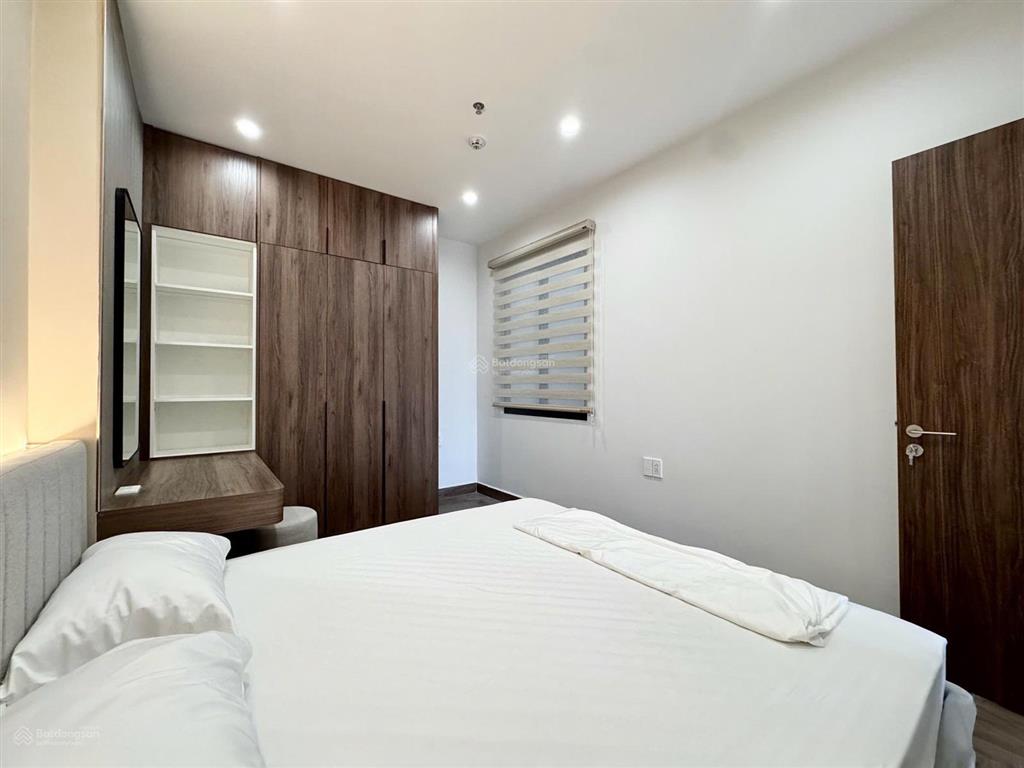 Cho thuê căn hộ 1 phòng ngủ 45m2 quận 1 có ban công, full nội thất trần quang khải, tân định