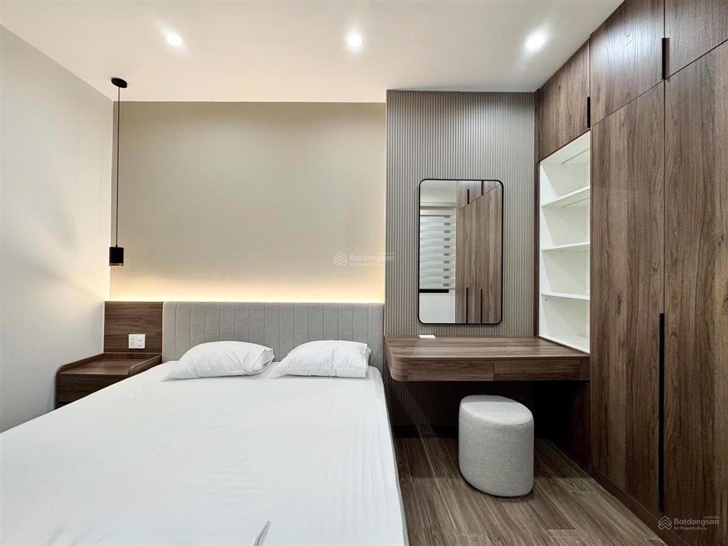 Cho thuê căn hộ 1 phòng ngủ 45m2 quận 1 có ban công, full nội thất trần quang khải, tân định