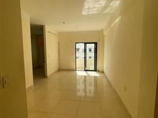 Bán 71m2/2pn 2wc 2 ban cong  có sổ 2.4 tỷ