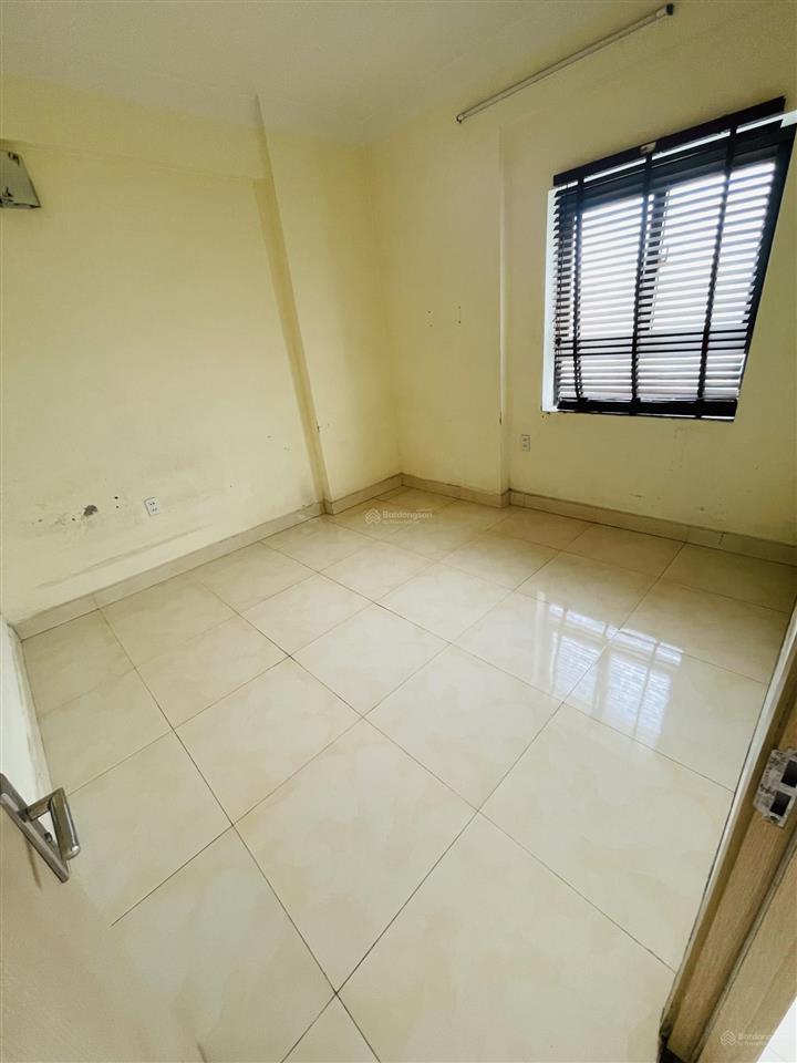 Bán nhanh căn góc 67m2/2pn 2wc 2.4 tỷ bao thuế phí còn thương lượng  vào ở liền