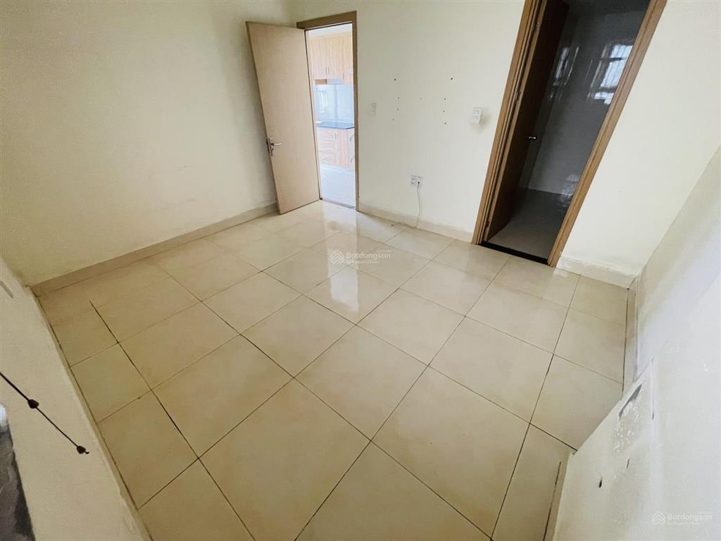 Bán nhanh căn góc 67m2/2pn 2wc 2.4 tỷ bao thuế phí còn thương lượng  vào ở liền