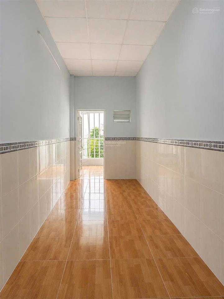 Bán gấp nhà hẻm 241 bến vân đồn, phường vĩnh hội, quận 4
