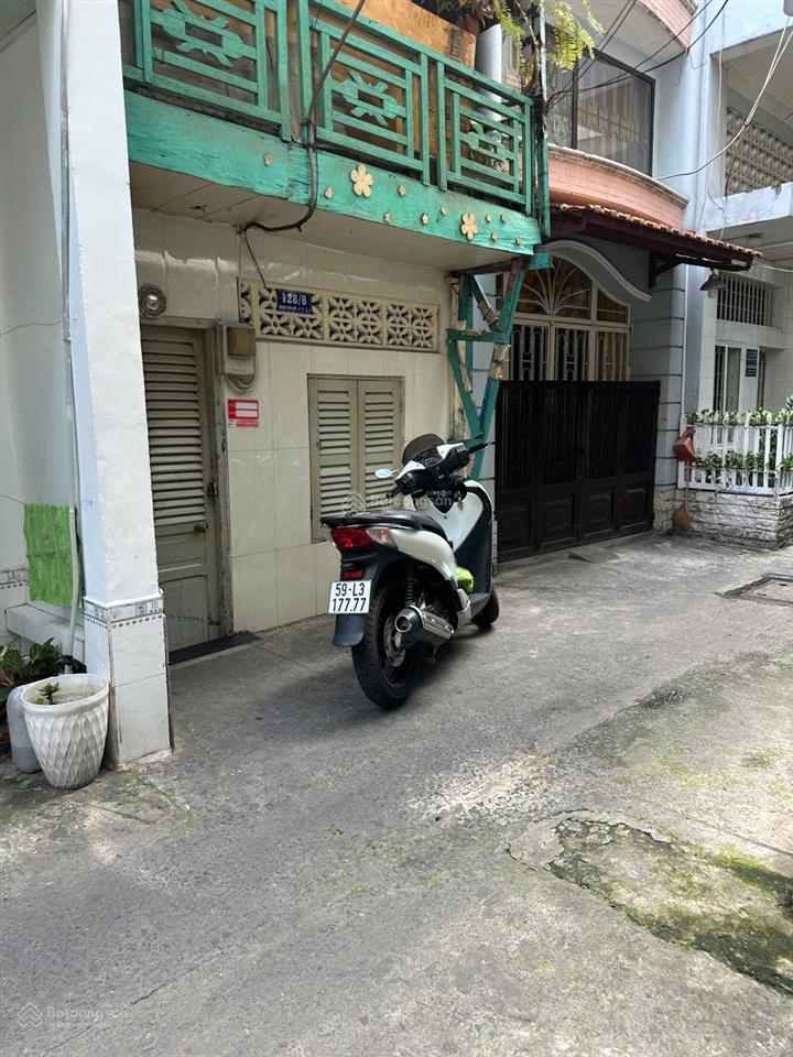 Bán gấp nhà hẻm 128 đoàn văn bơ, phường khánh hội, quận 4