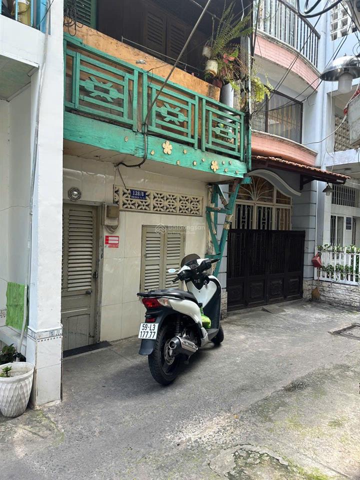 Bán gấp nhà hẻm 128 đoàn văn bơ, phường khánh hội, quận 4