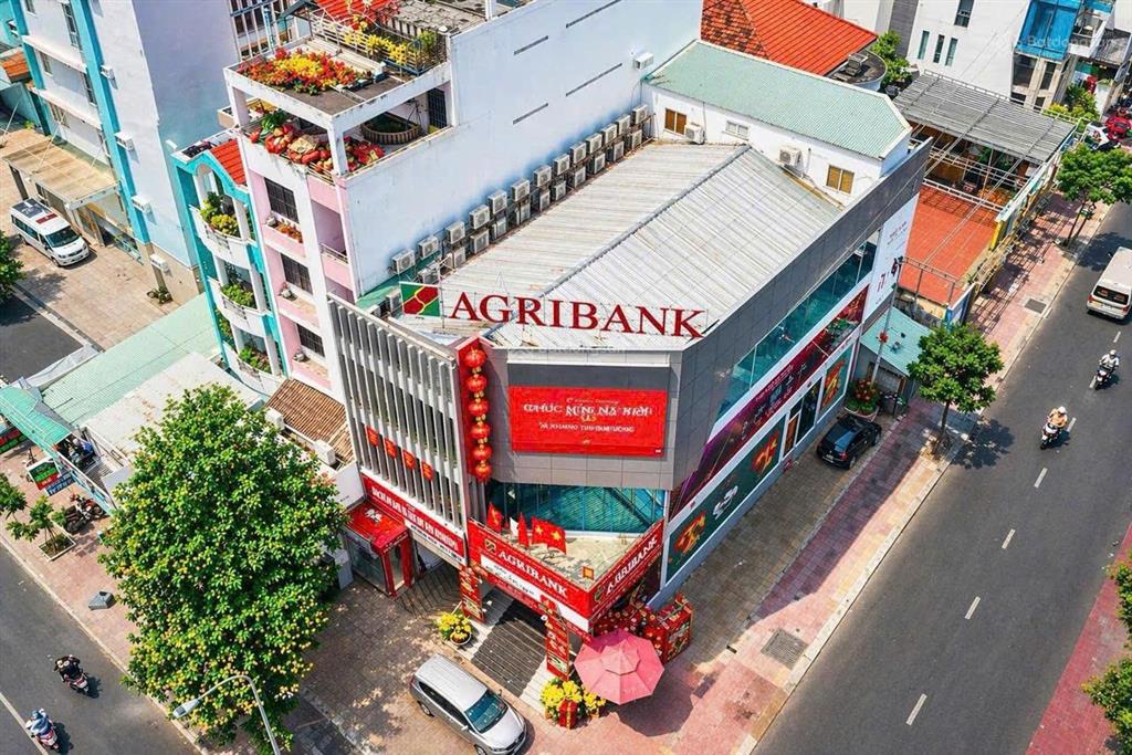Bán tòa nhà 2 mặt tiền trần quốc thảo và lý chính thắng, quận 3