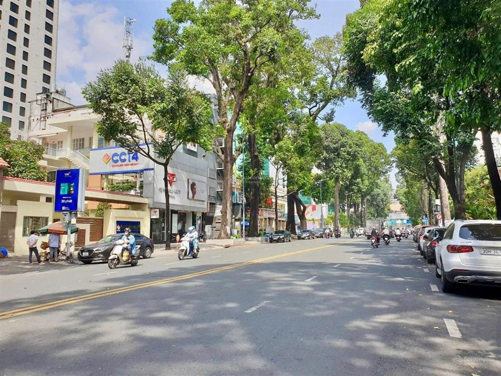 Gần 1000m2 đất mặt tiền ngay nhà thờ đức bà, p.sài gòn