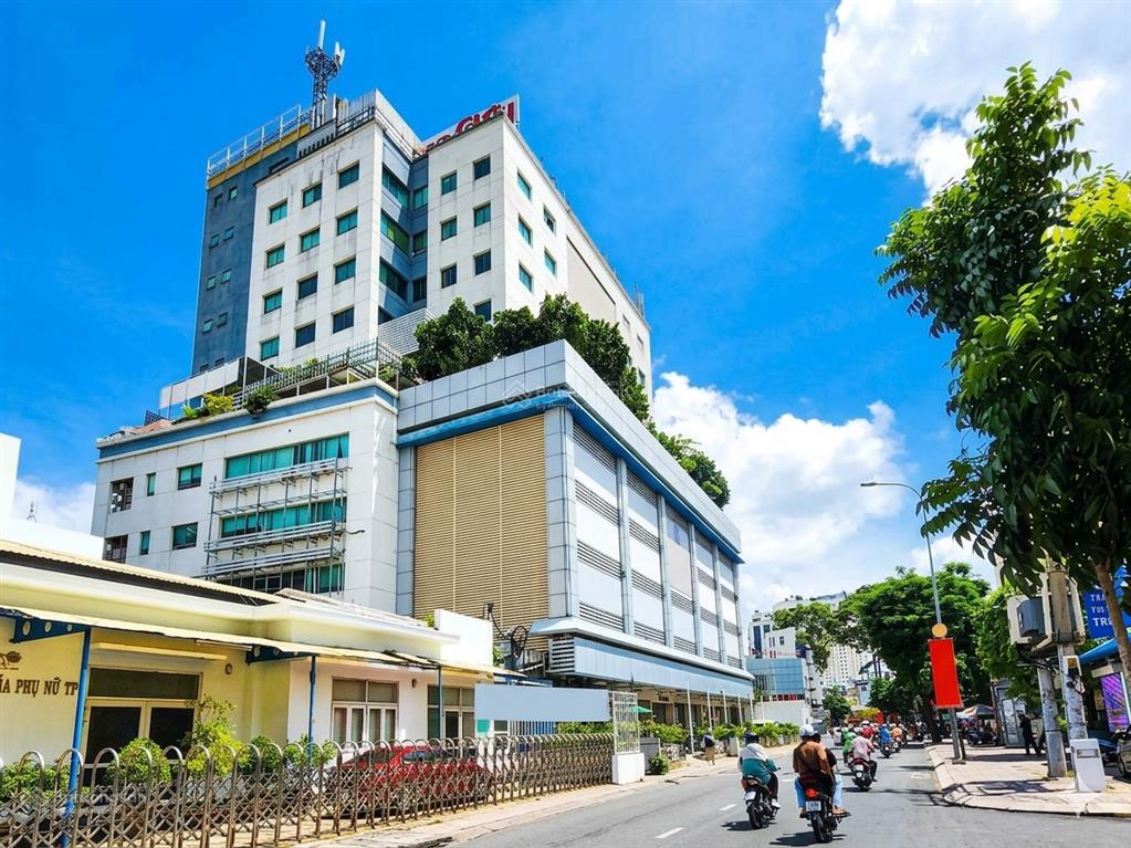 Chuyển nhượng tòa nhà 8200m2  mt lý chính thắng, quận 3