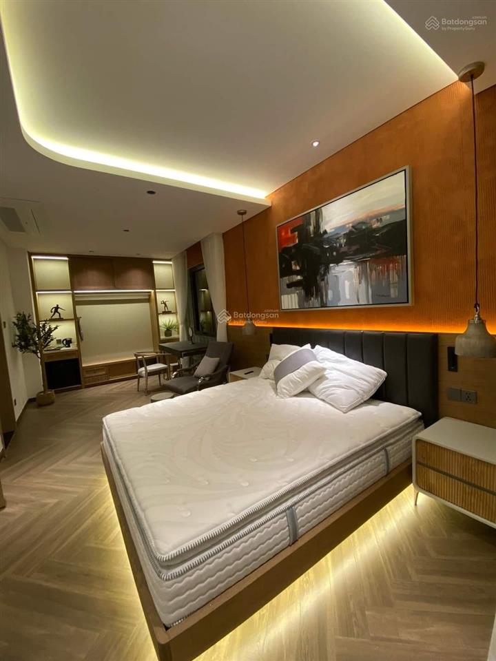 Bán tòa chdv 500tr/tháng  2 mt nguyễn trãi, phường chợ quán