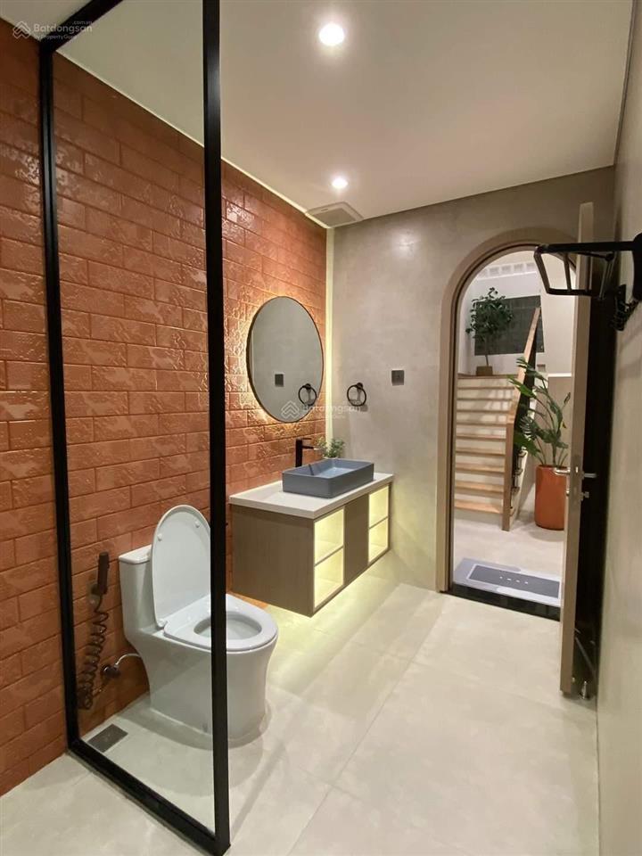 Bán tòa chdv 500tr/tháng  2 mt nguyễn trãi, phường chợ quán