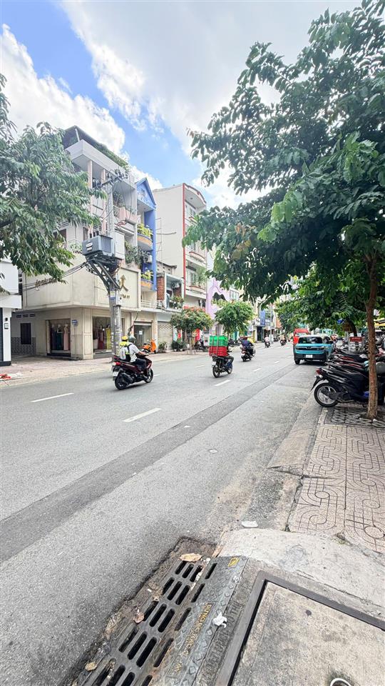 Bán tòa nhà mt 6m đường nguyễn đình chiểu, quận 3