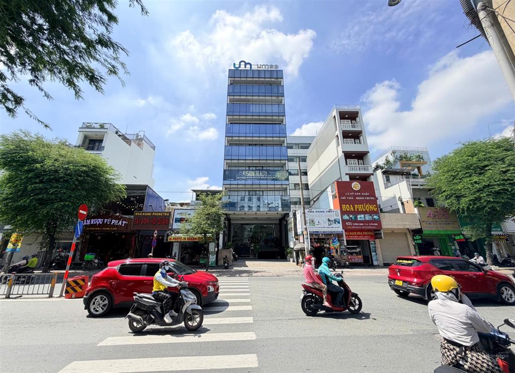 Bán toà nhà văn phòng 427 trường chinh. dt 605m2, sàn 3600m2