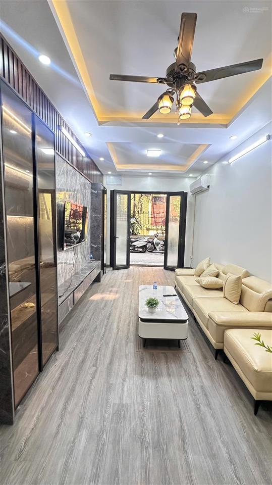 Cho thuê nhà phân lô thịnh liệt  ôtô đỗ cửa  nhỉnh 10 tr