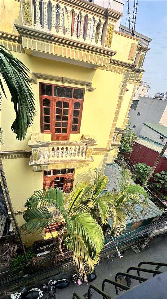 Cho thuê nhà phân lô thịnh liệt  ôtô đỗ cửa  nhỉnh 10 tr