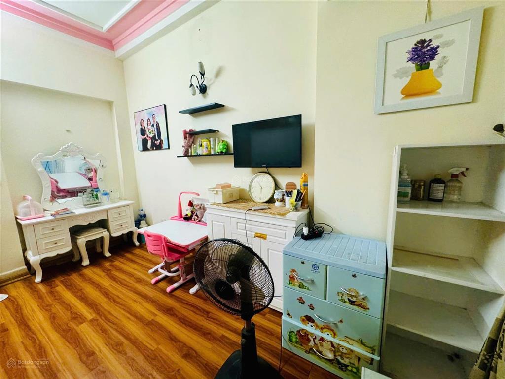 Cho thuê nhà riêng  trung tâm hoàng mai  5 tầng  full nội thất  xách vali vào ở ngay