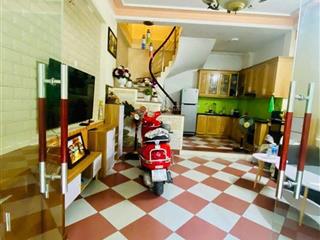 Cho thuê nhà riêng  trung tâm hoàng mai  5 tầng  full nội thất  xách vali vào ở ngay