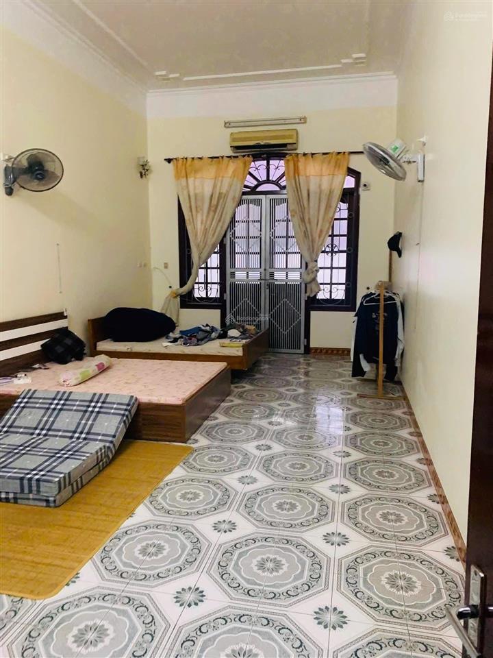 Cho thuê trọ nguyễn văn cừ  gần cầu chương dương  tuyến phố sầm uất  giao thông thuận tiện