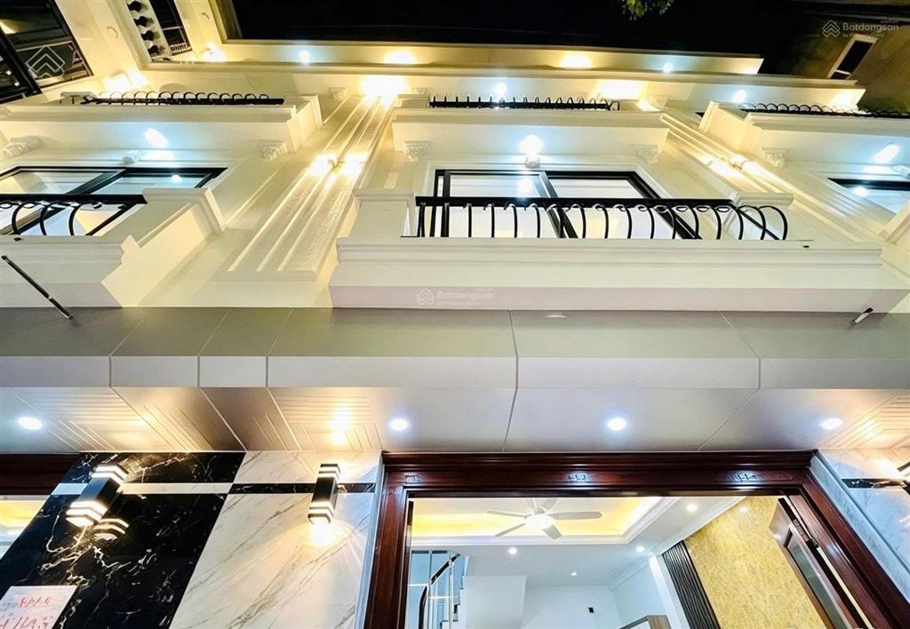 Cho thuê trọ quan hoa  cầu giấy  khu vực sầm uất  đầy đủ tiện nghi
