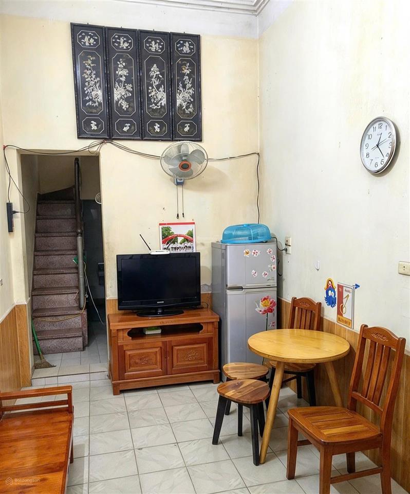 Cho thuê trọ giá rẻ khu vực khâm thiên  trung tâm đống đa  nhiều tiện ích  tầm tiền hiếm