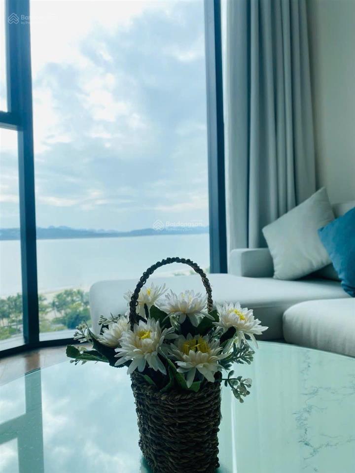 Ngộp ngân hàng cần tiền bán nhanh studio à la carte hạ long.  0865 794 ***