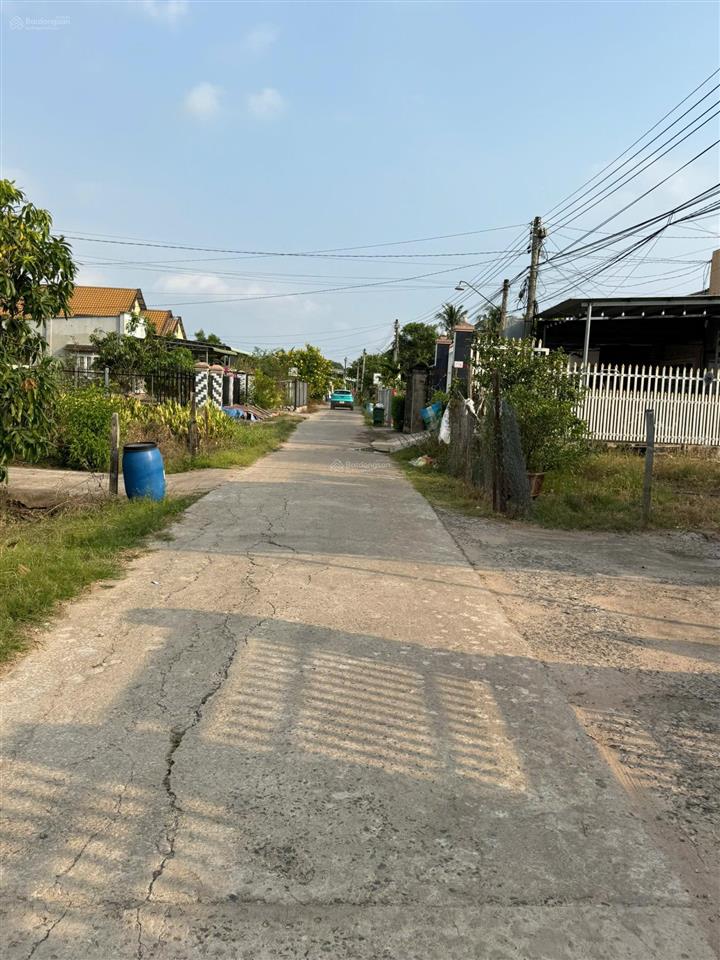 Bán lô đất thổ cư sổ riêng 190m2 ngang 5.2m dài 36m.ngay đường dt763, suối cát, xuân lộc,đồng nai