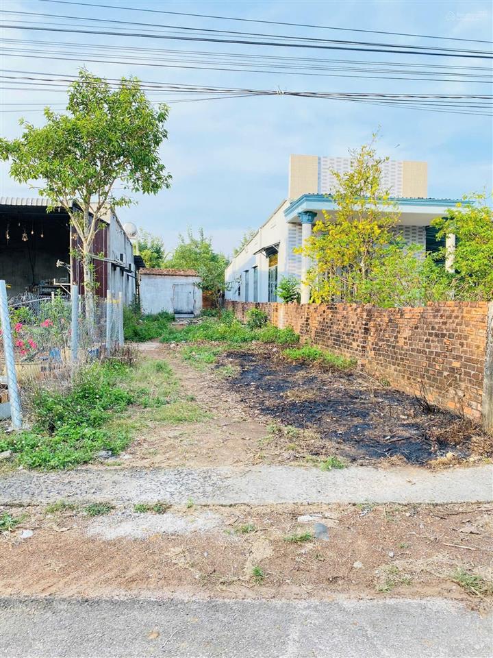 Gấp bán nền đất thổ cư 229m2 mặt tiền đường nhựa ngay sát uỷ ban xã xuân thành,đồng nai,khu bàn cờ