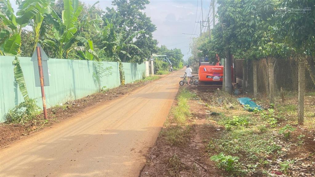 Bán gấp 150m2 full thổ mặt tiền đường nhựa. gần đường dt770b. trung tâm phường xuân lập, đồng nai