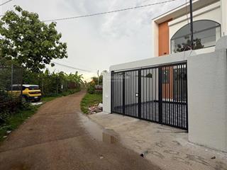 Bán nhà phố 158m2 tại bàu trâm, long khánh, đồng nai, 2 tầng 3pn, 2wc gần rạp phim bhd hồ thị hương