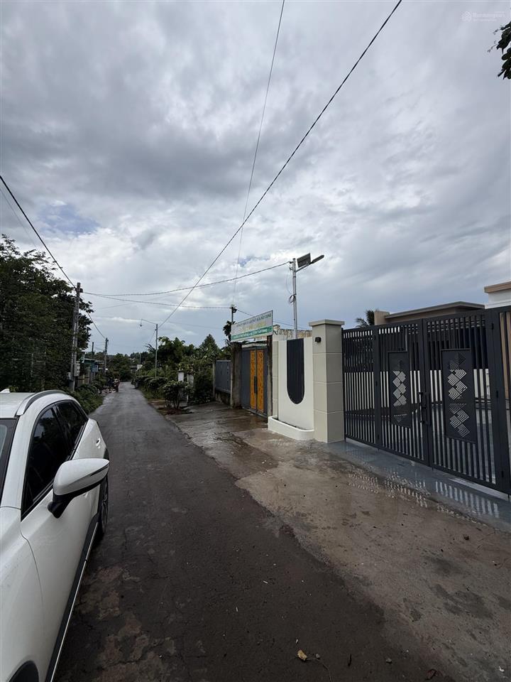 Bán 120m2 thổ cư sổ riêng,ngay kcn long khánh,đồng nai,gần dt770b,chợ cây me,chỉ trả trước 300tr