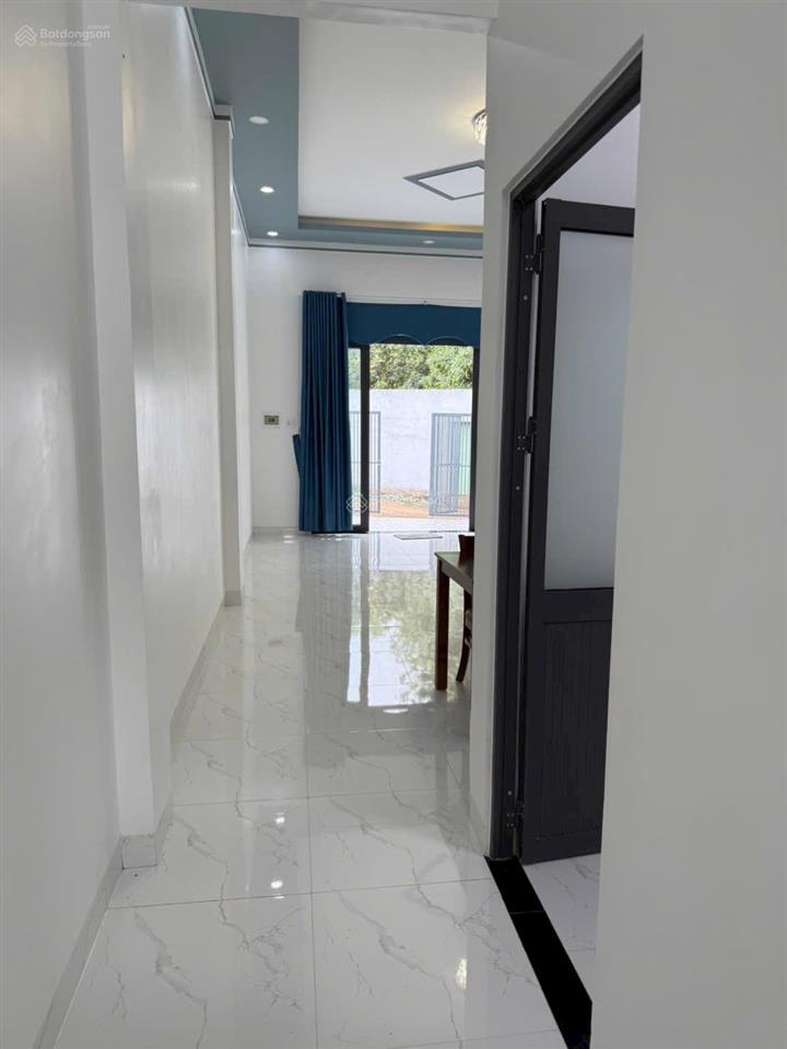 Bán nhà mới ở ngay long khánh, đồng nai. nhà 2pn, 2wc đường xe tải thông thoáng chỉ 1 tỷ 580