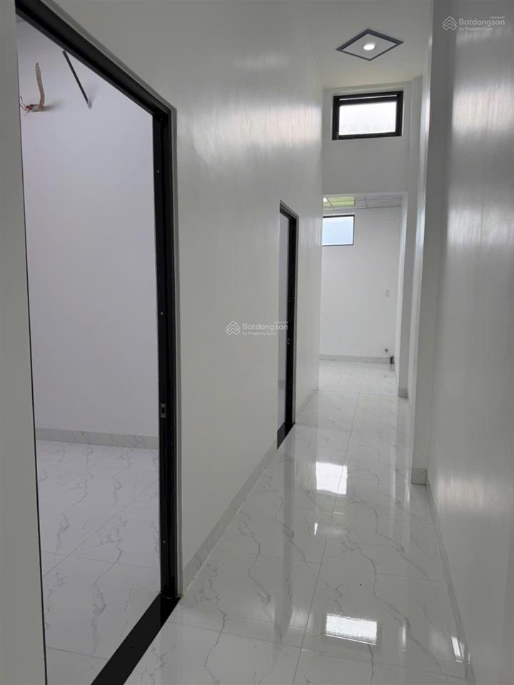 Bán nhà mới ở ngay long khánh, đồng nai. nhà 2pn, 2wc đường xe tải thông thoáng chỉ 1 tỷ 580