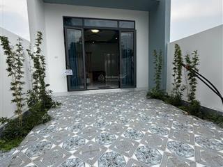 Bán nhà mới ở ngay long khánh, đồng nai. nhà 2pn, 2wc đường xe tải thông thoáng chỉ 1 tỷ 580