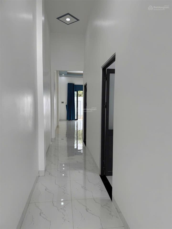 Bán nhà mới ở ngay long khánh, đồng nai. nhà 2pn, 2wc đường xe tải thông thoáng chỉ 1 tỷ 580