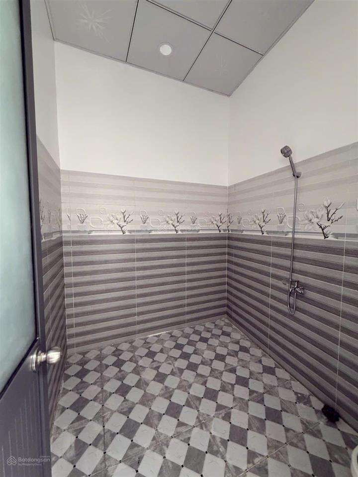 Bán nhà mới ở ngay long khánh, đồng nai. nhà 2pn, 2wc đường xe tải thông thoáng chỉ 1 tỷ 580