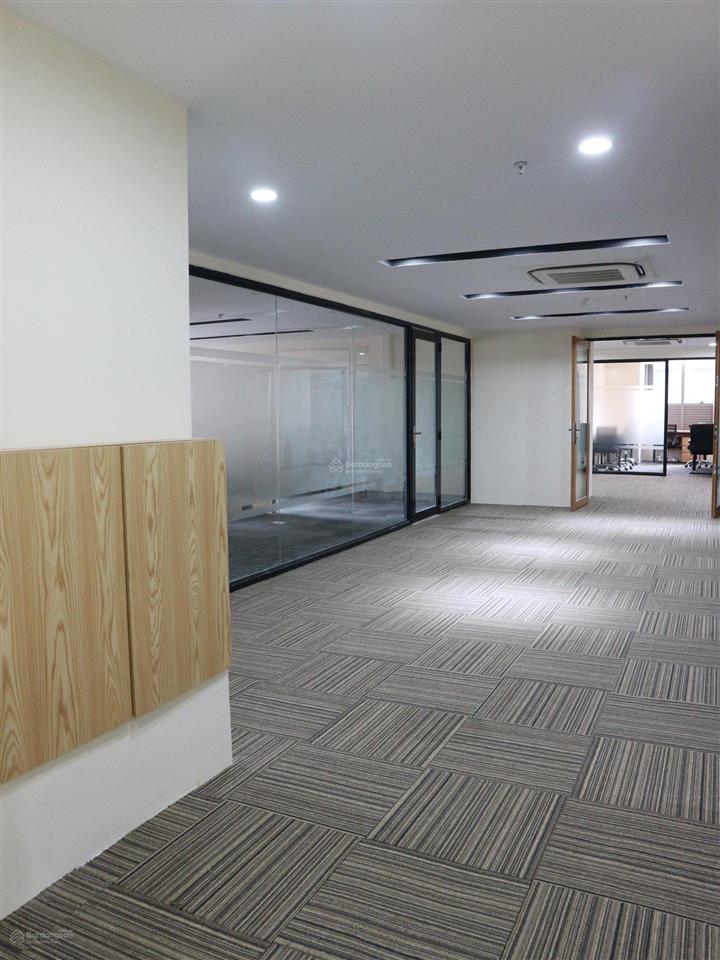 Tiết kiệm 500tr decor  văn phòng full nội thất orchard phú nhuận | dt 500m2  vào làm việc ngay