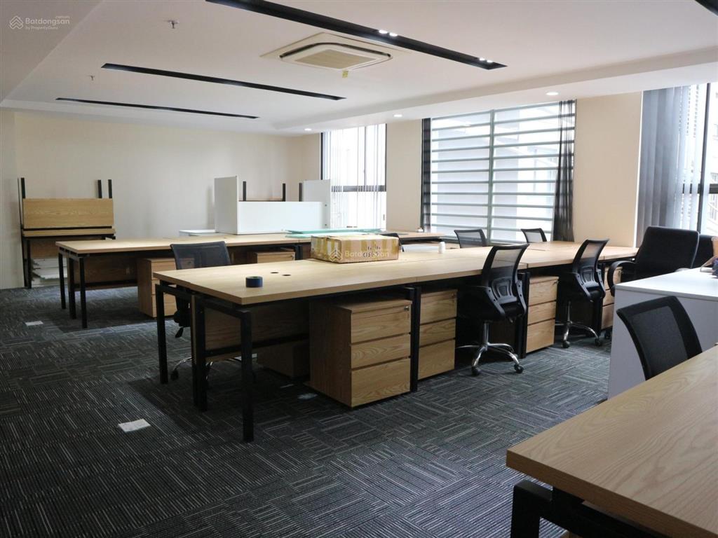 Tiết kiệm 500tr decor  văn phòng full nội thất orchard phú nhuận | dt 500m2  vào làm việc ngay