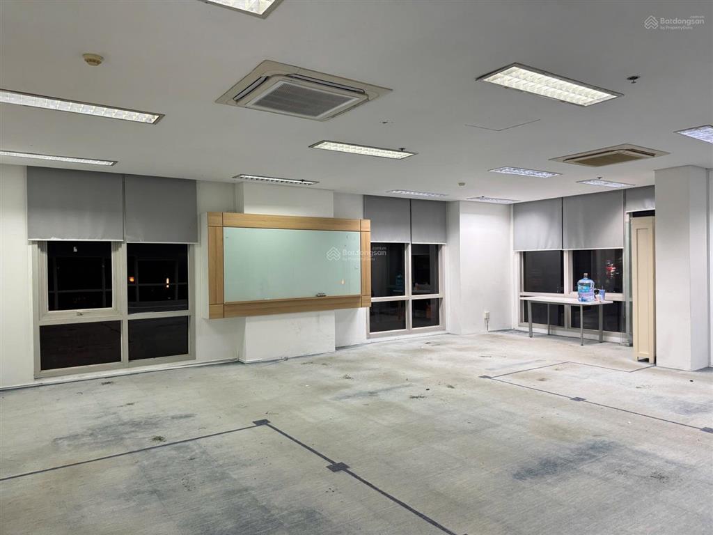Hiếm có  sàn lớn nguyễn văn hưởng thảo điền | 270m²  72 triệu