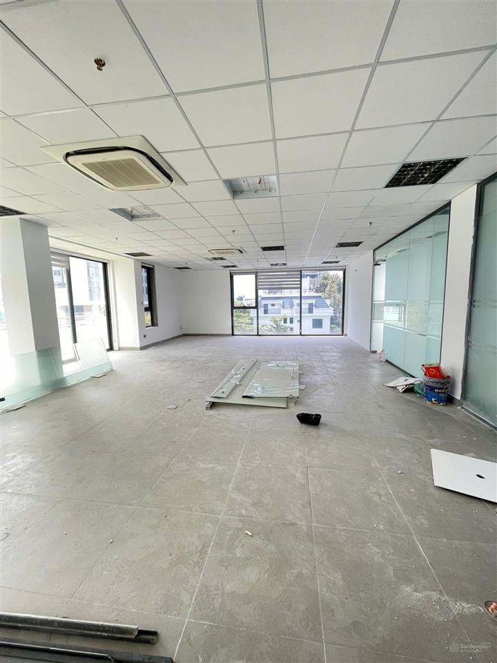 Cho thuê văn phòng giá tốt đường tạ hiện  thạnh mỹ lợi || dt 270m²  99 triệu
