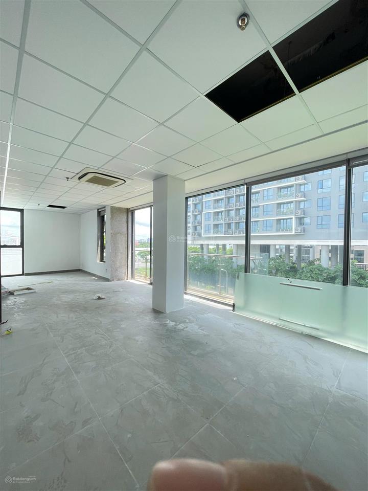 Cho thuê văn phòng giá tốt đường tạ hiện  thạnh mỹ lợi || dt 270m²  99 triệu