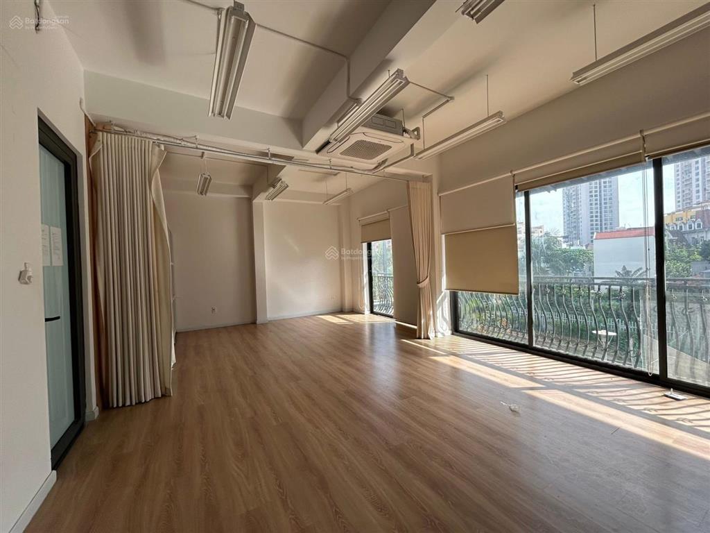 Cho thuê văn phòng mới, phường an khánh, quận 2, dt 180m2  50 triệu/th