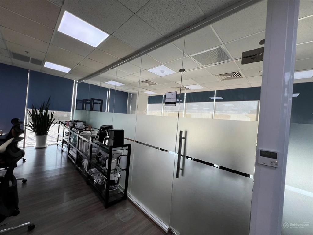 Cho thuê văn phòng hạng b đường hoàng văn thái, kđt phú mỹ hưng  tân phú || dt 300m2