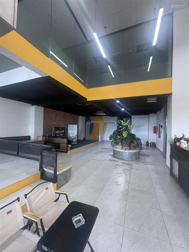 Cho thuê văn phòng trệt + lửng  230m2 || trần quý kiên, phường thạnh mỹ lợi, quận 2