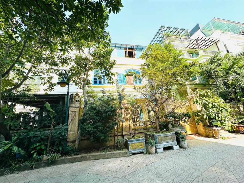 Siêu rẻ, bán biệt thự mỹ đình sông đà  studio  siêu phẩm 2 mặt tiền vị trí vàng 195mx10mx 4t