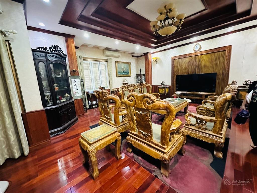 Giảm hẳn 16tỷ, tòa nhà 7 tầng, lô góc, thang máy. 1 nhà ra mặt phố huỳnh thúc kháng. 75m2 hơn 50 tỷ