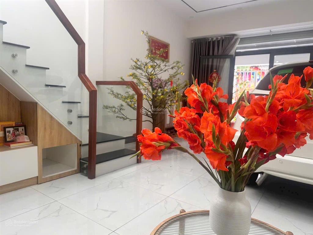 Nhà cho thuê full nội thất tại trung tâm bến lức ( 0763 944 *** bảo yến)