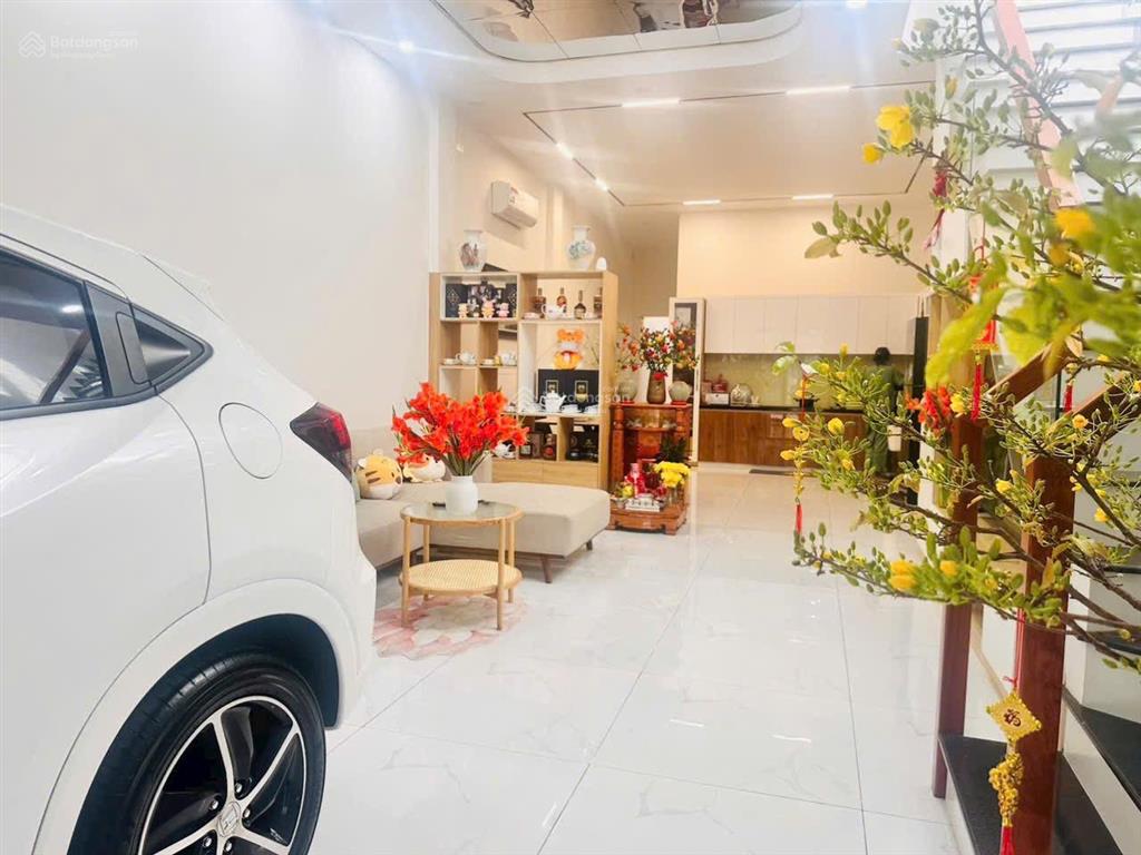 Nhà cho thuê full nội thất tại trung tâm bến lức ( 0763 944 *** bảo yến)