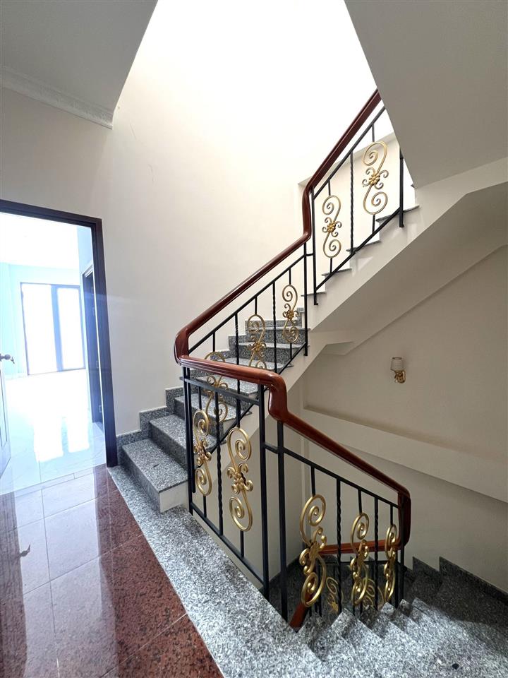 Nhà cho thuê nguyên căn tại trung tâm phường long an.  0763 944 *** bảo yến