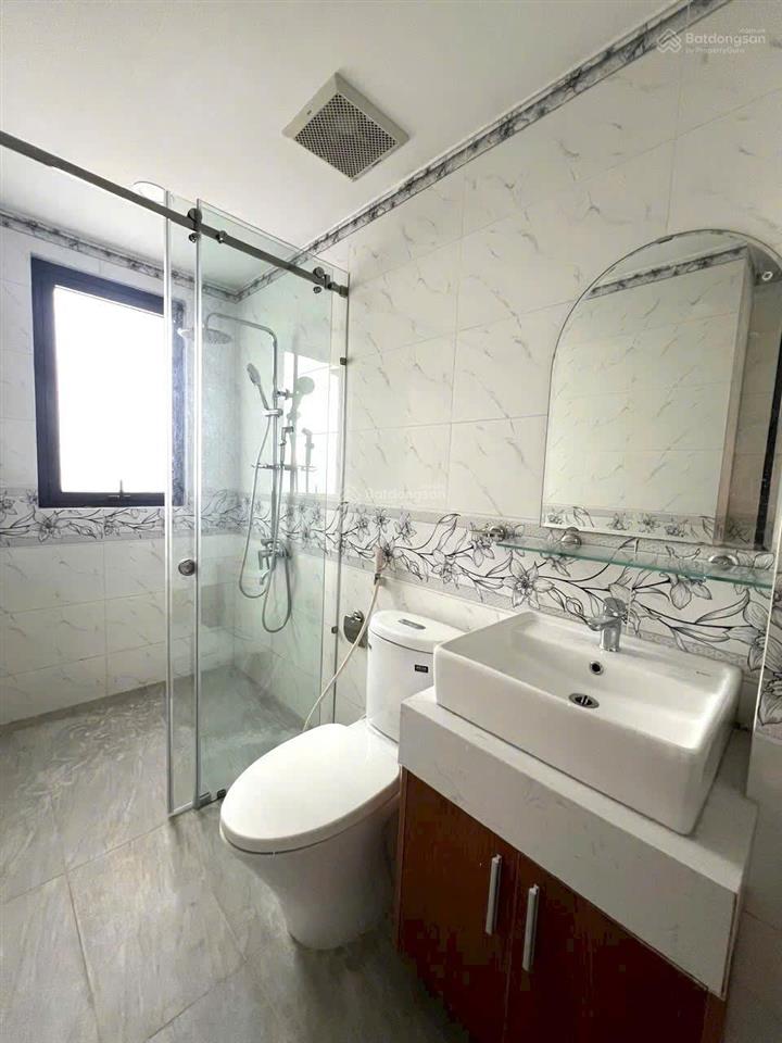 Nhà cho thuê giá rẻ tại bến lức (có nội thất) 8.000.000/tháng.  0763 944 *** bảo yến