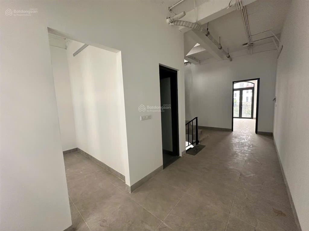 Chỉ 9tr/th căn hoàn thiện 3 tầng đối diện công viên chà là.  0917 891 ***